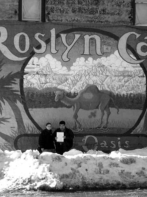 01-04-01 cover
A visit to Roslyn, Washington home of the television show "Northern Exposure."
