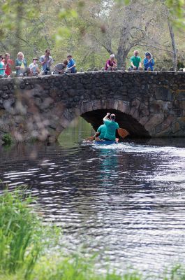 2015 Rochester Memorial Day Boat Race
There were 66 teams that raced their way through Rochester and Mattapoisett in the 2015 Rochester Memorial Day Boat Race on May 25. Participants say Church Falls is always the trickiest spot, but around every bend is another challenge to keep on paddling through. Photos by Felix Perez
