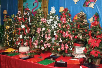 House Tour
The Sippican Woman�s Club will present its 25th annual Holiday House Tour and Tea on Saturday, from 10:00 am to 4:00 pm. The tour begins at the club�s Handy�s Tavern, 152 Front Street in Marion. The theme this year is �Tropical Christmas�. Tickets are $18 in advance, available in Marion at Serendipity, The Bookstall, and The Marion General Store, and at Isabelle�s in The Ropewalk shops on Route 6. Photo courtesy of Susan Mattson.
