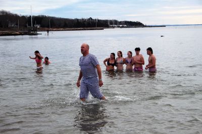 Keep on Plungin’ 
The annual Keep on Plungin’ New Year’s Day swim drew well over 100 participants to Mattapoisett Town Beach, continuing a tradition started in 2013 by Will and Michelle Huggins to help families facing expenses related to cancer care. In the last two years, the community-driven effort has benefitted three families and Dana Farber with a $1,000 donation in Huggins’ honor. This year, organizers anticipate supporting at least two more families with checks for $2,000. Photos by Mick Colageo
