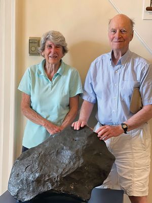 Marion Natural History Museum
Ted and Liz Brainard visit with Coahuila, a 700-pound meteorite, during the June 25 celebration of 150 years of the Marion Natural History Museum and the Elizabeth Taber Library. Select Board Chairman Randy Parker visited with museum volunteers, and children enjoyed a wide range of summer activities. The meteorite, on loan from the Harvard Museum of Natural History, will be in Marion for the next three to five years. Photos courtesy of Elizabeth Leidhold

