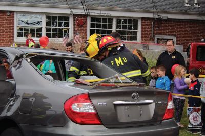  Mattapoisett Fire Department Open House
The Mattapoisett Fire Department Open House attracted scores of families on Saturday, October 12, with free food, fun, and fire demonstrations that captured the children’s attention while reinforcing the importance of fire safety. Photos by Jean Perry
