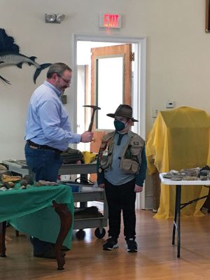 Marion Natural History Museum
Geologist and social worker James Pierson of Mattapoisett gave a hands-on presentation about minerals and fossils to youngsters on March 16 at the Marion Natural History Museum under the direction of Liz Leidhold. The afterschool program is one of several being offered by the museum, an institution now celebrating its 150th anniversary. To learn more about programs for the young and young at heart visit marionmuseum.org. Photos by Marilou Newell
