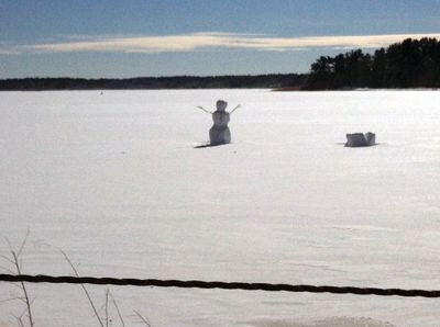 Snowman
This snowman was spotted guarding Snipatuit Pond Photo by Kristen Mathieu
