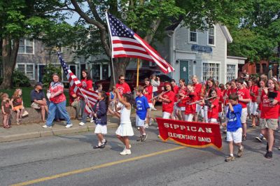 Memorial Day 2007
Members of the Sippican School Band marched in the Annual Memorial Day Parade held in Marion Village on Monday, May 28. (Photo by Robert Chiarito).
