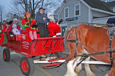 Marion Christmas Stroll 2007
Santa takes a horse-drawn carriage ride through the village during Marion's Annual Christmas Village Stroll held on Sunday, December 9, 2007. (Photo by Robert Chiarito).
