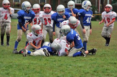 Pee-Wee Football
Old Rochester Youth Footballs (ORYF) Pee Wee team beat Fairhaven, 14-0, on Sunday, September 28 and they are now 3-1-1. (Photo by Robert Chiarito.)


