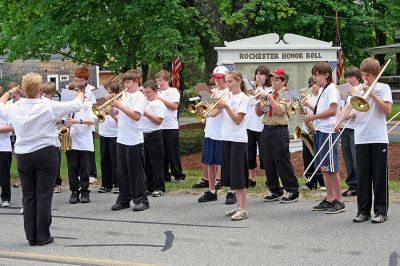 Memorial Day 2007
Members of the Memorial School Band perform during Memorial Day services held in Rochester on Sunday, May 27 in the town center. (Photo by Robert Chiarito).
