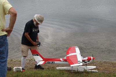 RC Planes
Mary’s Pond air traffic was busy on August 17 with many remote-controlled aircraft taking flight over Rochester waters. Photos by Jared Melanson
