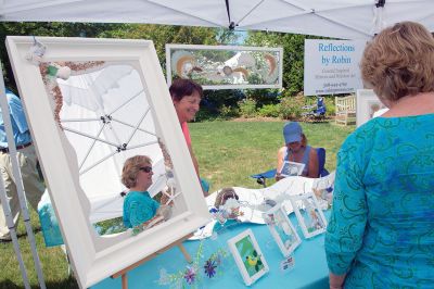 Arts in the Park
The Marion Art Center held its 2015 Arts in the Park on July 11. Local artists and crafters had the chance to display their talents to the community at Bicentennial Park off Main and Spring Streets. Photos by Colin Veitch
