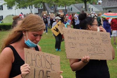 Black Lives Matter
Several hundred people marched from the Mattapoisett Park and Ride on North Street down to Shipyard Park on June 5 to participate in a “Black Lives Matter” protest organized by Bridgewater State University professor Sarah Thomas and Bristol Community College professor Stacie Hess and promoted by Tri-Town Against Racism. Photo by Mick Colageo
