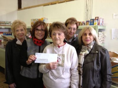 Tobey Hospital Guild
The Tobey Hospital Guild recently presented a check in the amount of $1,000 to Damien’s Place Food Pantry located at 3065 Cranberry Highway in East Wareham. P ictured from left to right: Phyllis Renzi, Director at Large; Joan M. Martin, President Tobey Hospital Guild; Rosemary Lackie, Damien’s Pantry Representative;  Agatha St. Amour, Southcoast Director of Volunteer Services and Dorothy Rasmussen, Immediate Past President
