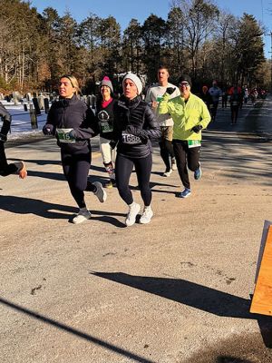 Frosty Runner Road Race
The Frosty Runner Road Race was held in Rochester on January 25. Photo by Robert Pina.
