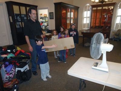 Submersibles
Steering, propulsion and buoyancy were the topics at-hand during the Marion Natural History Museum’s afterschool group’s latest program, “Submersibles” with engineer Mark Whalen. The students had a chance to conduct a variety of experiments and create their own mini-submersibles to take home.  Many thanks go to Mark Whalen, engineer with Sippican/Lockheed Martin for all his hard work pulling this program together for us. Photos courtesy Elizabeth Leidhold
