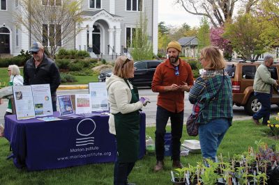 Marion Garden Group
The Marion Garden Group held its spring plant sale on Saturday in Bicentennial Park, where Elizabeth Taber’s statue kept a watchful eye on the proceedings. Photos by Mick Colageo
