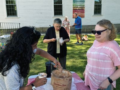 Homecoming
Jennifer Shepley shared this photo of Homecoming at the Mattapoisett Congregational Church.
