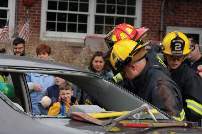  Mattapoisett Fire Department Open House
The Mattapoisett Fire Department Open House attracted scores of families on Saturday, October 12, with free food, fun, and fire demonstrations that captured the children’s attention while reinforcing the importance of fire safety. Photos by Jean Perry
