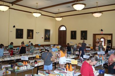 Friends of the Elizabeth Taber Library Book Sale
The Friends of the Elizabeth Taber Library held their annual book sale on Saturday at the Music Hall in Marion. Photos by Mick Colageo
