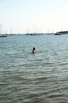 Mattapoisett Town Beach
Mattapoisett Town Beach was well attended during a spell of unseasonable warmth. Photos by Mick Colageo
