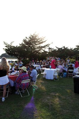 Great Community Picnic
The Mattapoisett Land Trust and Mattapoisett Museum collaborated to hold the annual Great Community Picnic on August 1 at Munro Preserve. Guests brought food, drink, centerpieces and in some cases festive costumes to the event that raises funds for both entities. Photos by Jared Melanson
