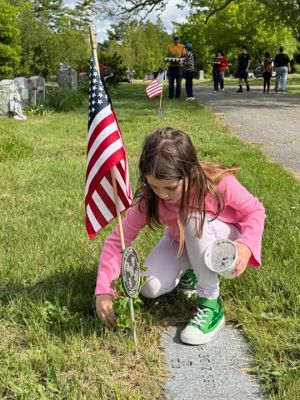 Planting Geraniums for Memorial Day
Robert Pina shared these photos of planting Geraniums for Memorial Day taken on Saturday
