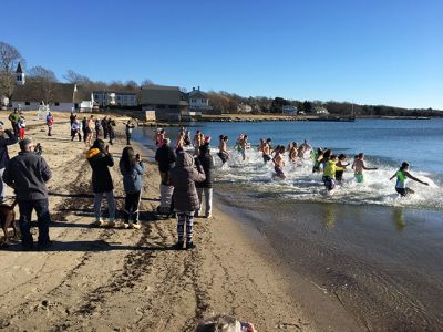 Christmas Plunge
Helping Hands and Hooves of Mattapoisett continued the tradition of plunging into the chilly waters of the Town Beach on Christmas morning as a way to fundraise for the non-profit organization’s free equestrian therapy programs serving local differently-abled adults. Photos by Marilou Newell
