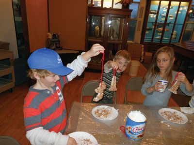 Marion Natural History Museum
On Wednesday, December 4th, the Marion Natural History Museum afterschool program explored different ways to help our local animals get through the lean winter months. The students also created their own “suet” feeders to bring home.
