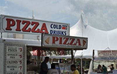 Farmers, Families, Fiddles 
Along with the sun on Saturday came the crowds to the Rochester Country Fair. Kid’s activities that were canceled on Friday resumed on Saturday under a blue sky. Photos by Jonathan Comey
