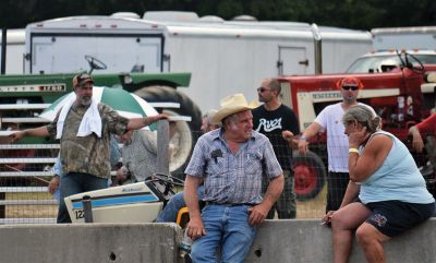 Farmers, Families, Fiddles 
Along with the sun on Saturday came the crowds to the Rochester Country Fair. Kid’s activities that were canceled on Friday resumed on Saturday under a blue sky. Photos by Jonathan Comey
