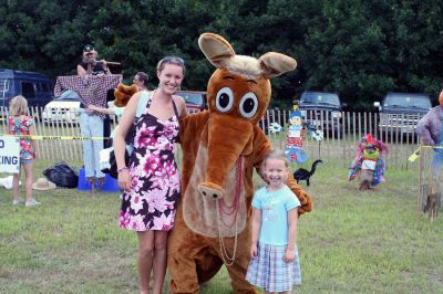 Aardvark at the Fair
The Wanderer's aardvark visited the Rochester Country Fair on August 22, 2009 and took some time to see the sights and pose with some visitors.
