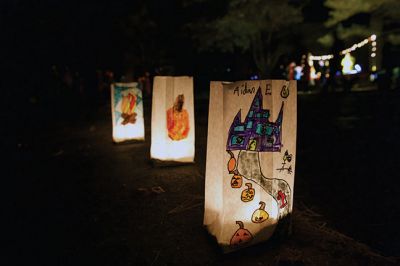 Salty’s Silvery Moon Soiree
On October 25, families gathered around the fire with Salty the Seahorse to enjoy some storytelling and the general splendor of nighttime in Dunseith Gardens. Salty’s Silvery Moon Soiree is a fall tradition sponsored by the Mattapoisett Land Trust. Guests enjoy s’mores and cider, music, and stories told by Toby Gills. Center School students created special lanterns for the event. Photos by Colin Veitch
