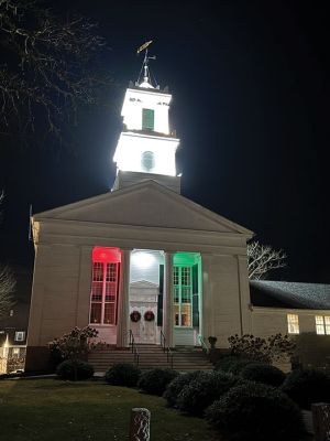 Scenes from Mattapoisett
Photo by Jennifer Shepley
