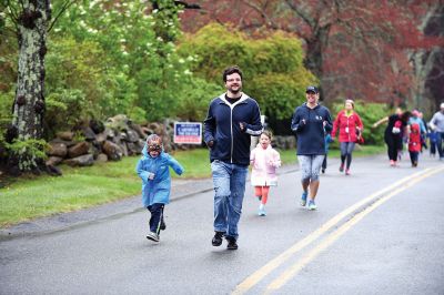 Tiara 5K Road Race
The Tiara 5K road race sponsored by Oxford Creamery has become a staple Mother’s Day tradition in Mattapoisett. The weather was damp and chilly, but still 441 runners turned out for the Mattapoisett village run to benefit the Women’s Fund of New Bedford. Photos by Colin Veitch
