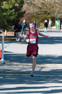 Marion Turkey Trot 5K Road Race
Hunter Patrick, winner of this year’s Marion Turkey Trot with a time of 16min 55sec. Photo by Felix Perez
