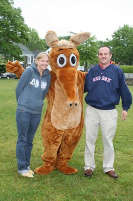 I Found the Aardvark!
Mattapoisett residents turned out for FOX 25 Morning News' live broadcast from Shipyard Park on Friday, June 6, 2008 and took time to pose with The Wanderer's aardvark.
